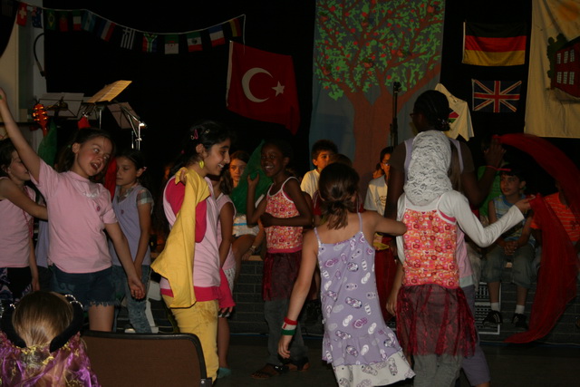 gal/2010/2010 Saitentwist Abschied Duererschule 9.7/2010 Saitentwist Duererschule Abschied 4.Kl. 9.Juli Im Coffee Cor 016.jpg